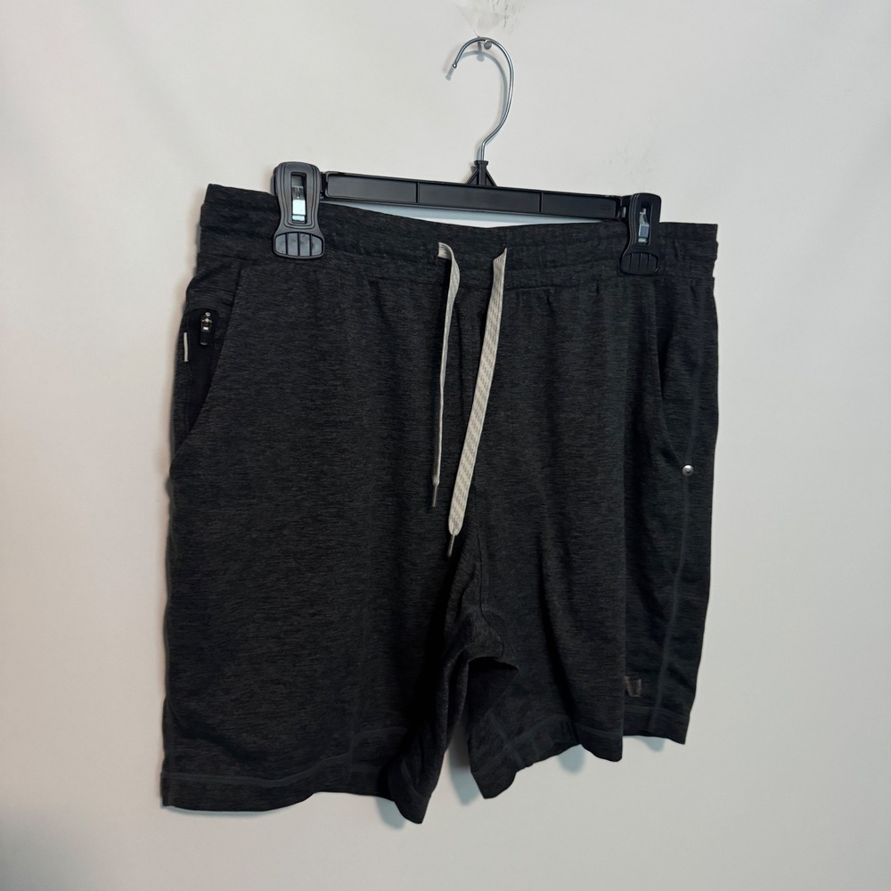 Vuori Ponto Performance Shorts Mens Medium Charcoal Gray Athletic Workout Gym 7" - Picture 2 of 10